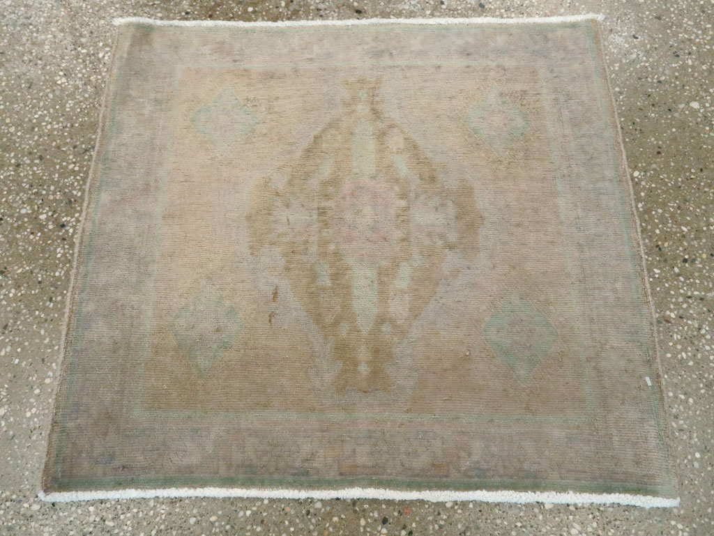 Vintage Persian Shiraz Rug (Pair: 2 of 2), No.22706 - Staging