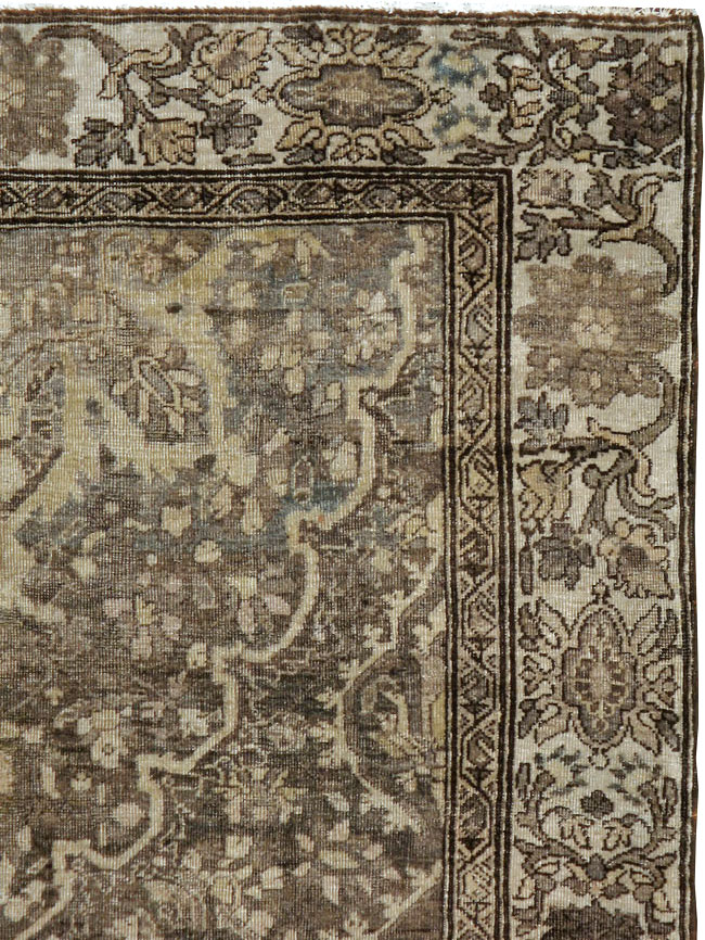 Antique Persian Bakhtiari Rug, No.22712 - Staging