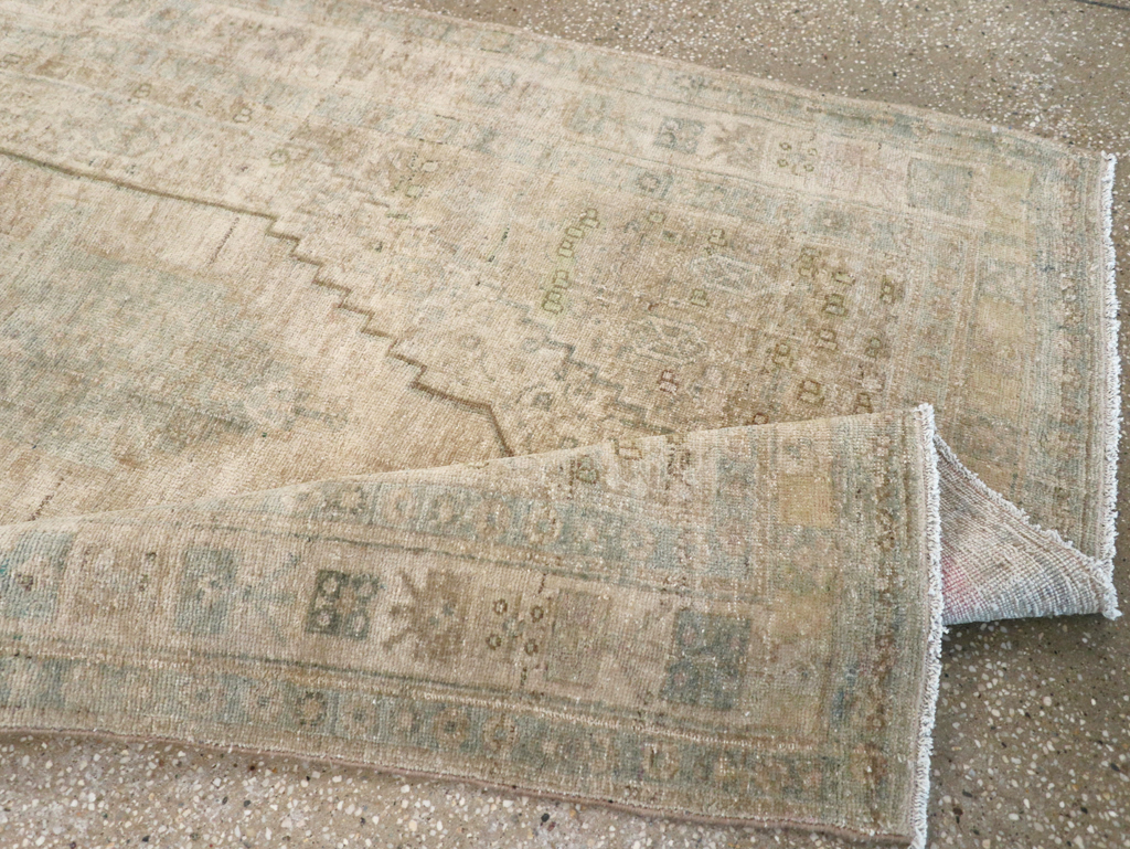 Vintage Persian Bidjar Accent Rug, No.22726 - Staging