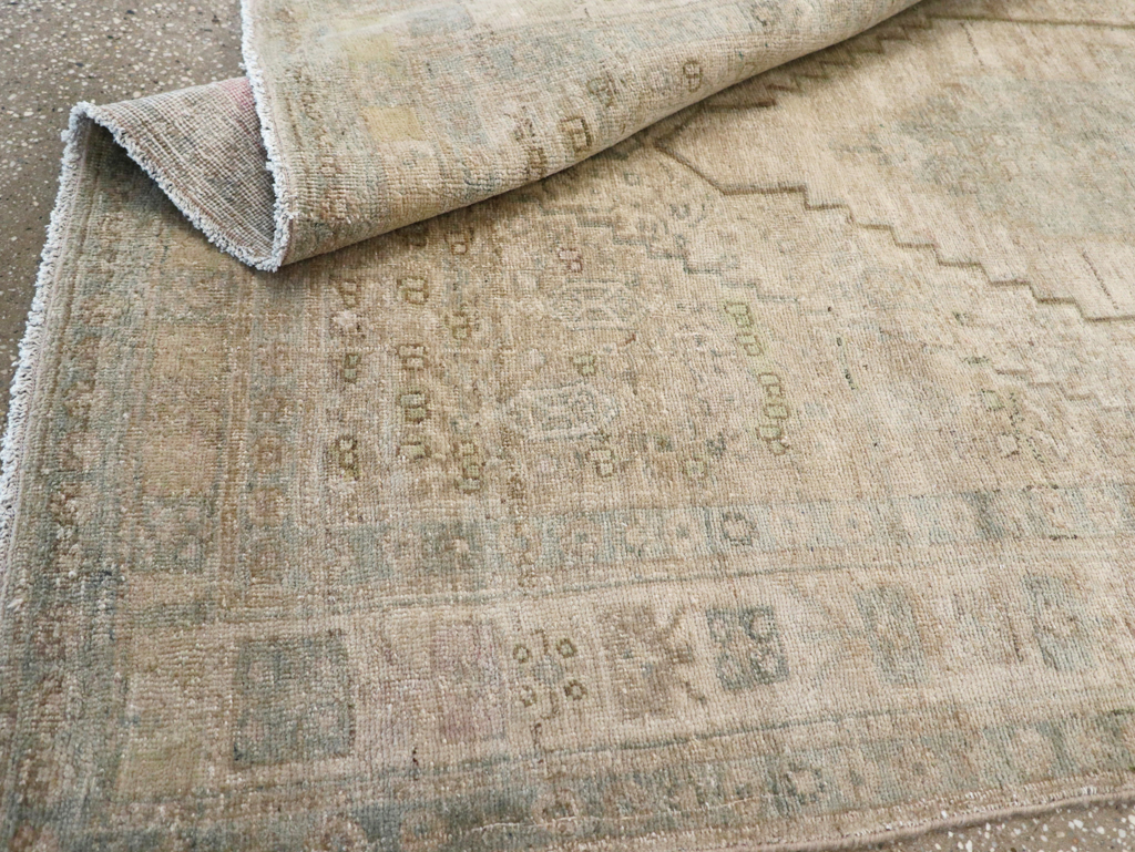 Vintage Persian Bidjar Accent Rug, No.22726 - Staging