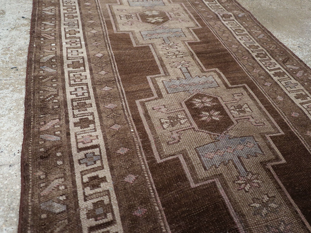 Vintage Persian Serab Runner, No.22776 - Staging