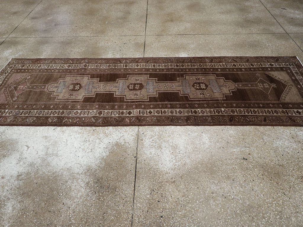 Vintage Persian Serab Runner, No.22776 - Staging