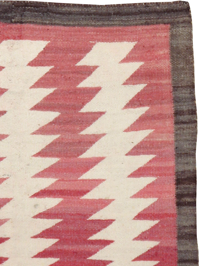 Vintage American Navajo Rug, No.22787 - Staging