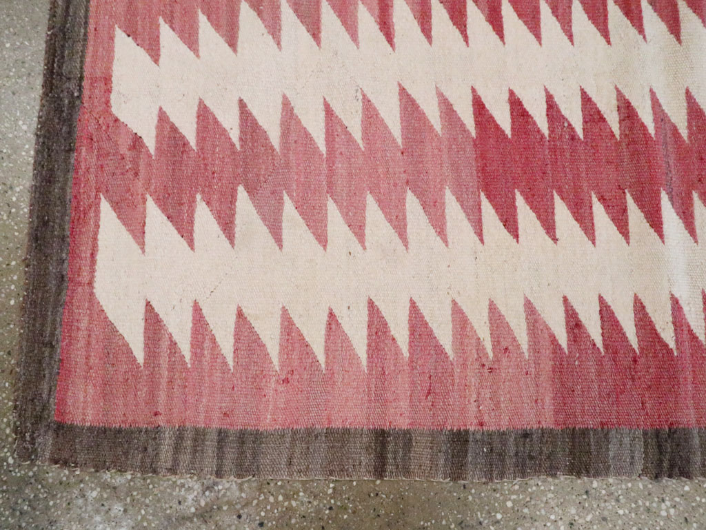 Vintage American Navajo Rug, No.22787 - Staging