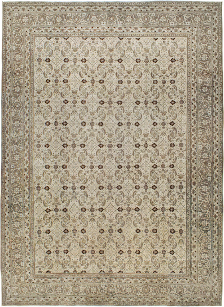 Antique Persian Tabriz Carpet, No.22790 - Staging