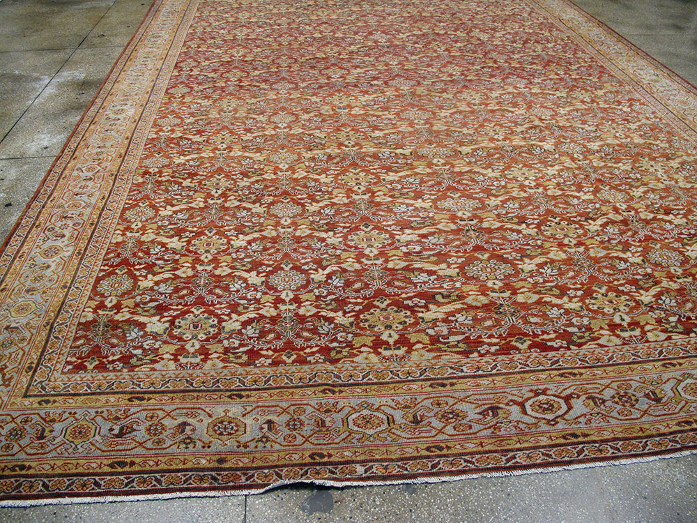 Antiuqe Persian Mahal Carpet, No.22794 - Staging