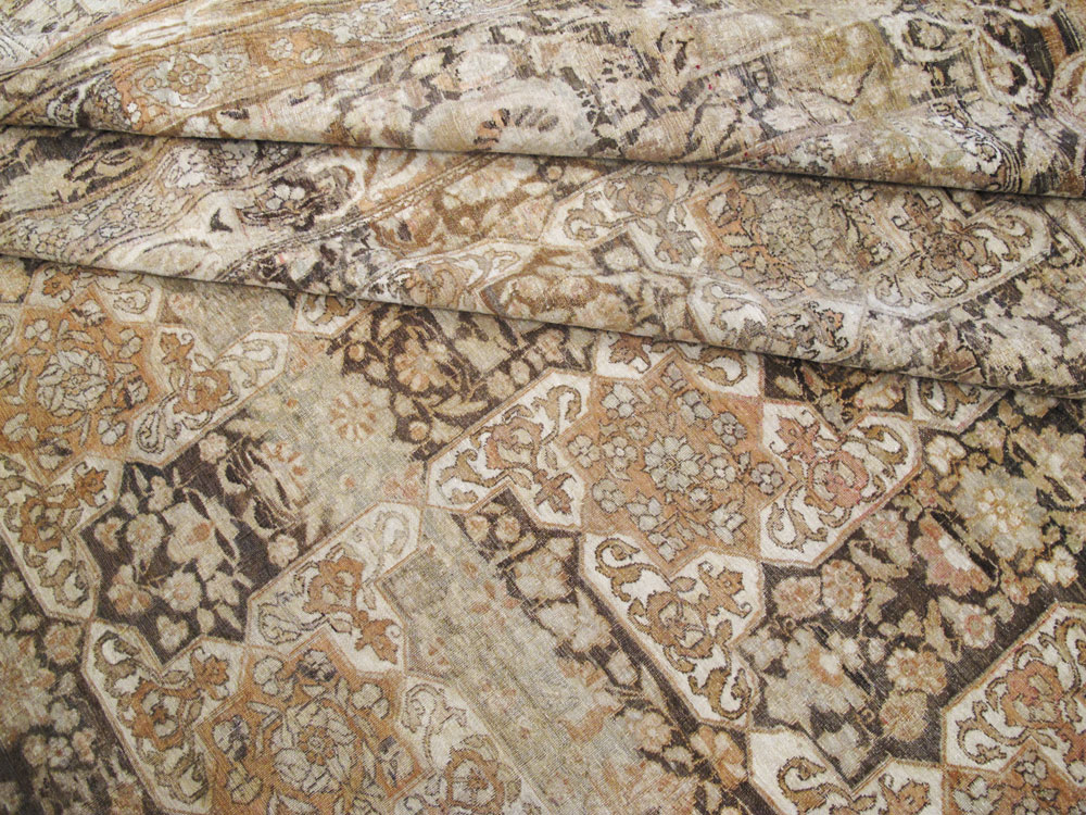 Antique Persian Isfahan Carpet, No.22808 - Staging