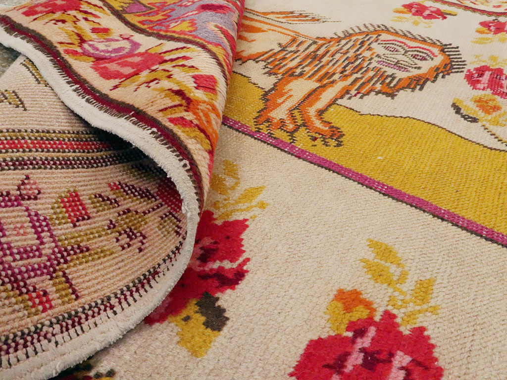 Antique Turkish Sivas Pictorial Rug, No.22859 - Staging