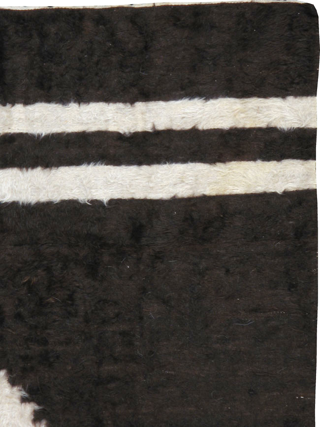 Vintage Turkish Mohair Accent Rug, No.22877 - Staging