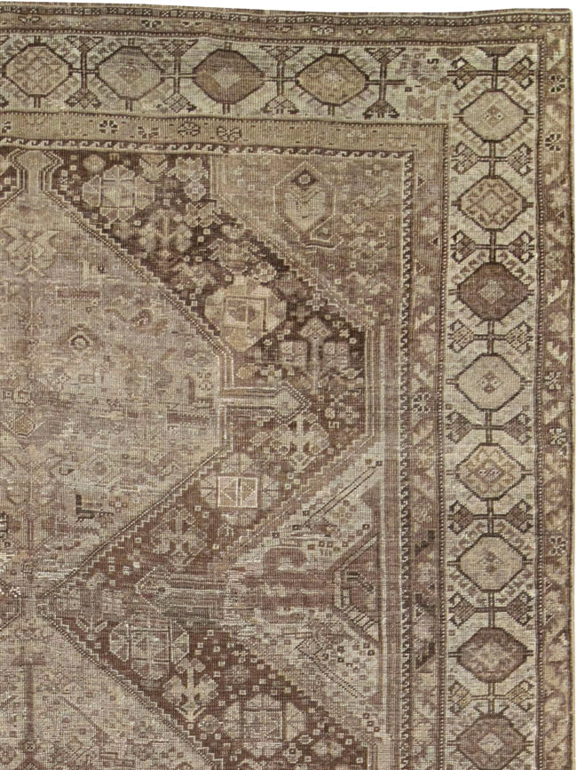 Vintage Persian Shiraz Carpet, No.22895 - Staging