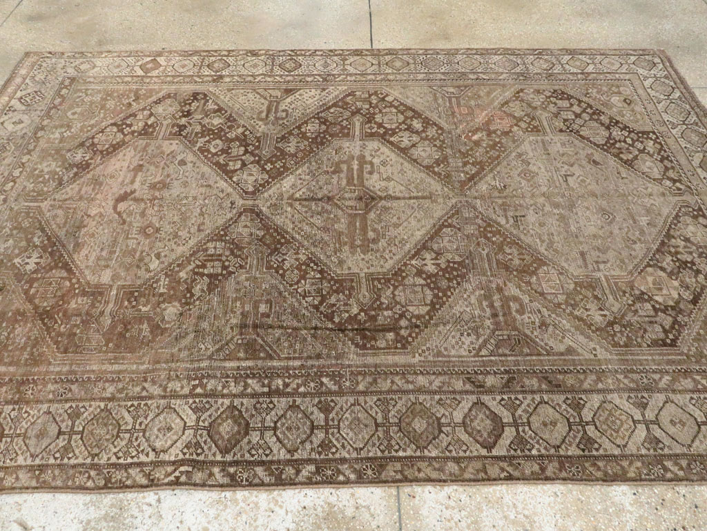 Vintage Persian Shiraz Carpet, No.22895 - Staging