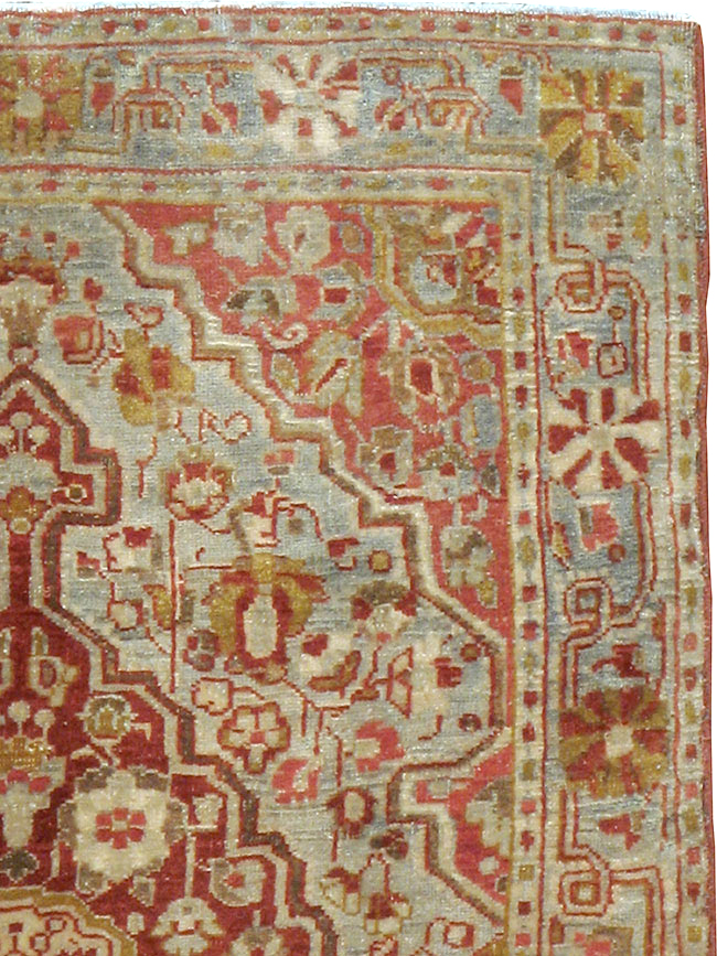 Antique Persian Sarouk Fereghan Throw Rug, No.22904 - Staging