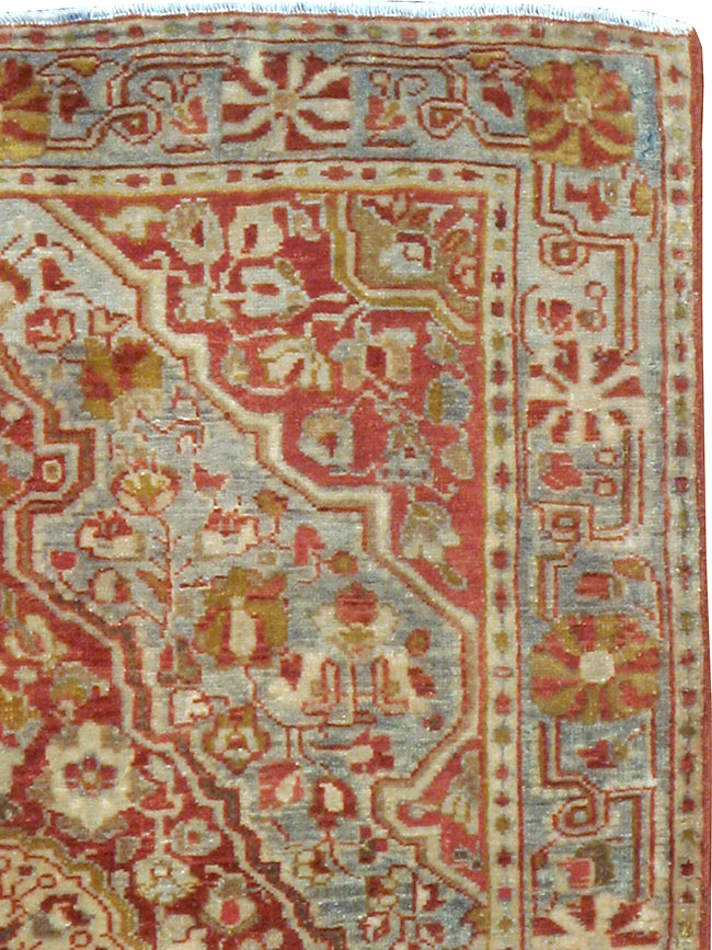 Antique Persian Sarouk Fereghan Throw Rug, No.22904 - Staging
