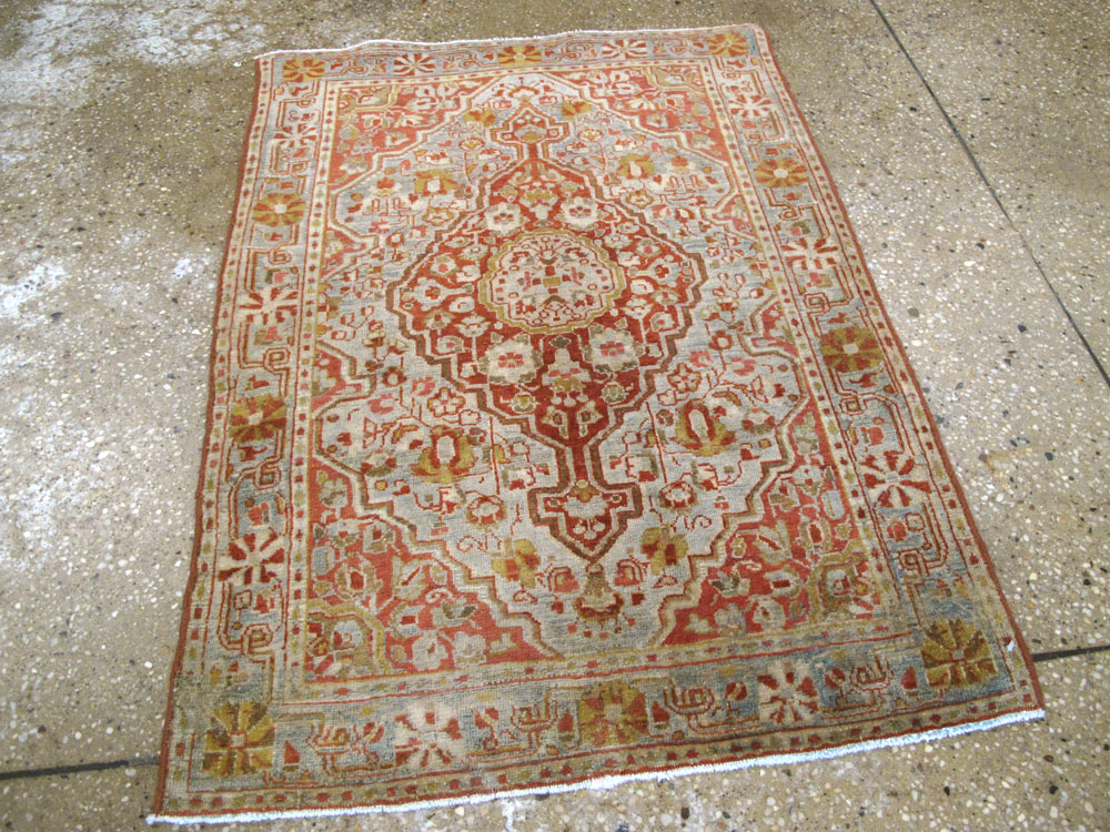 Antique Persian Sarouk Fereghan Throw Rug, No.22904 - Staging
