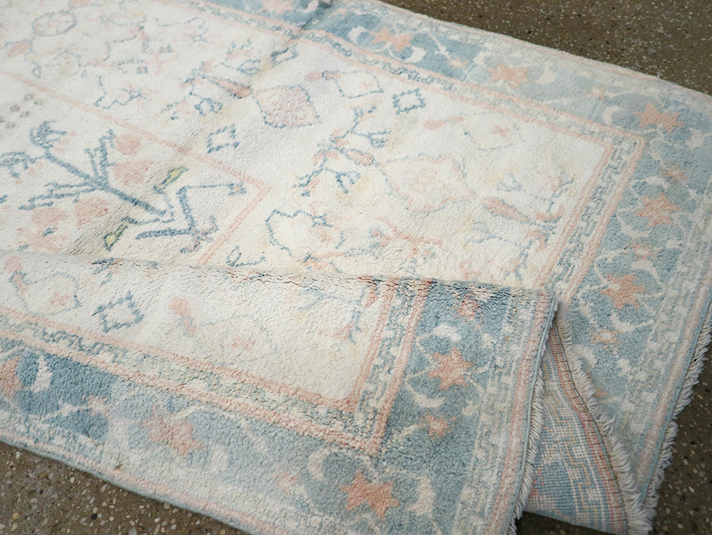 Vintage Indian Cotton Agra Rug, No.22931 - Staging