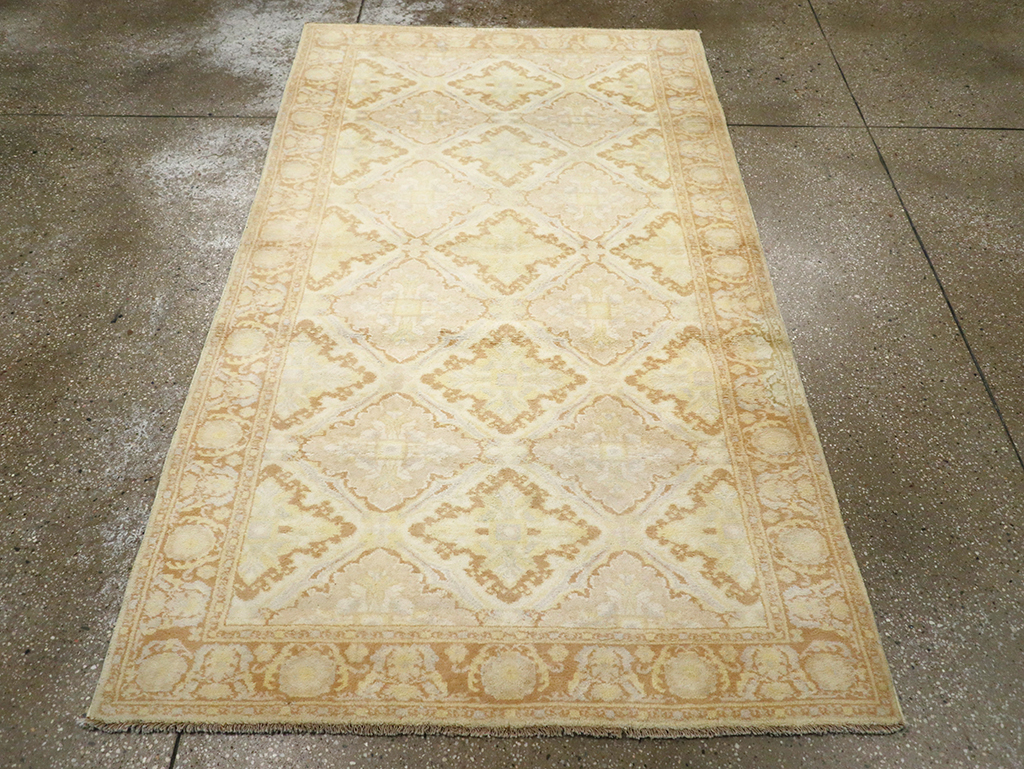 Vintage Indian Cotton Agra Rug, No.22940 - Staging