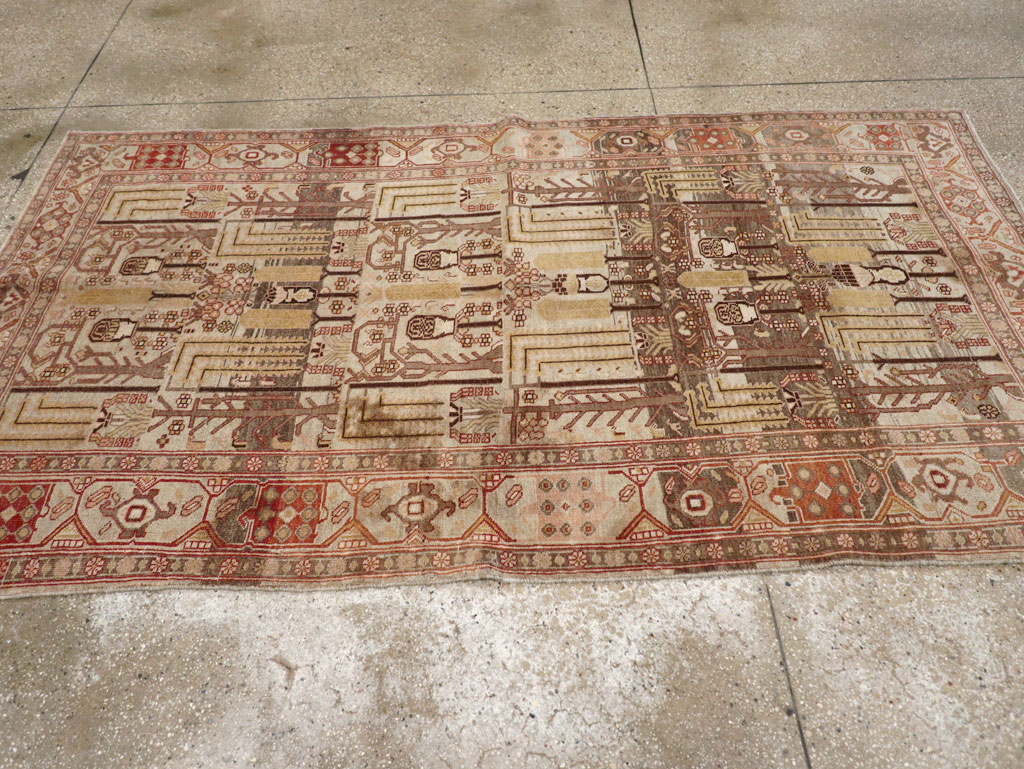Antique Persian Bidjar Rug, No.22962 - Staging