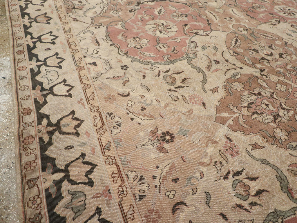Vintage Indian Lahore Room Size Carpet, No.22965 - Staging