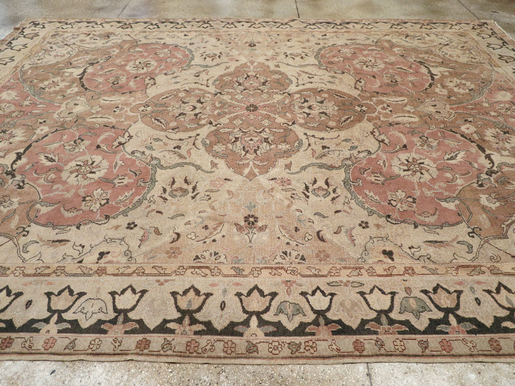 Vintage Indian Lahore Room Size Carpet, No.22965 - Staging