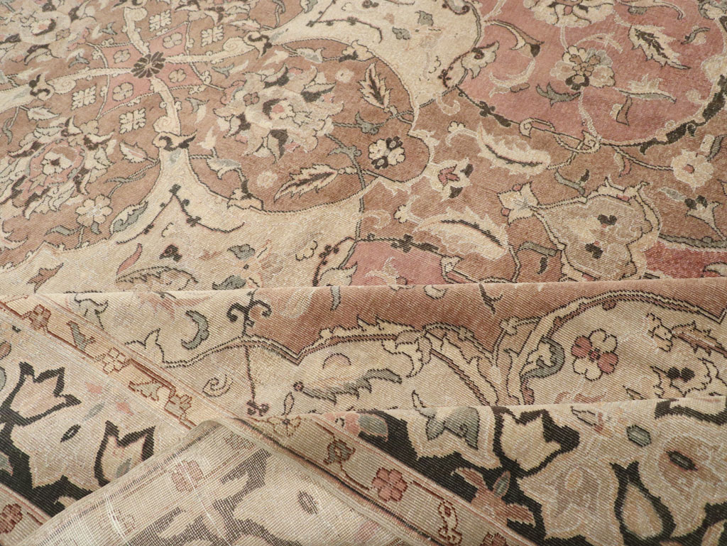 Vintage Indian Lahore Room Size Carpet, No.22965 - Staging