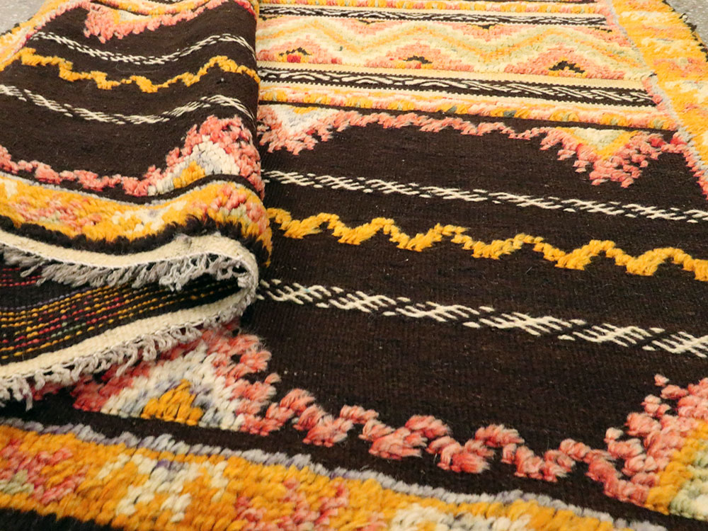 Vintage Moroccan Rug, No.22974 - Staging