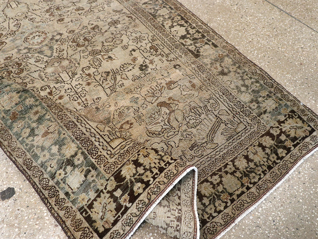 Antiuqe Persian Sarouk Fereghan Rug, No.22979 - Staging
