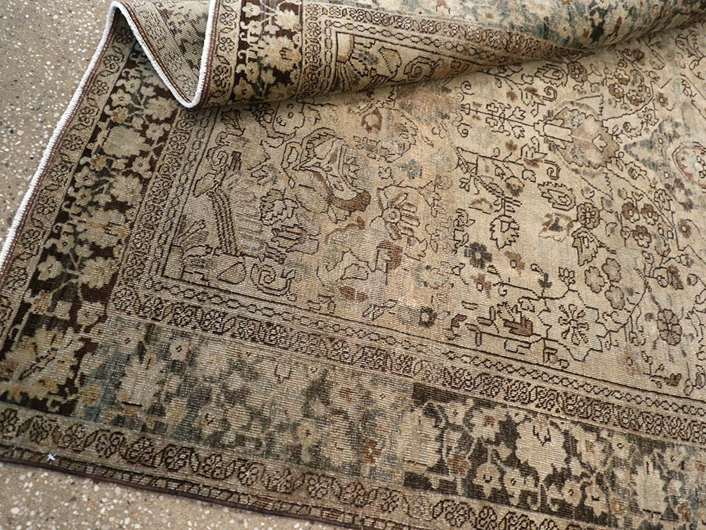 Antiuqe Persian Sarouk Fereghan Rug, No.22979 - Staging