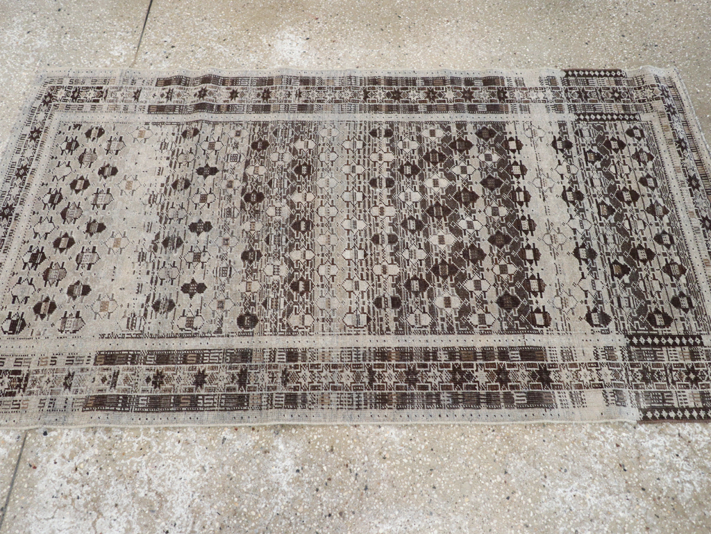 Antique Persian Baluch Rug, No.22981 - Staging