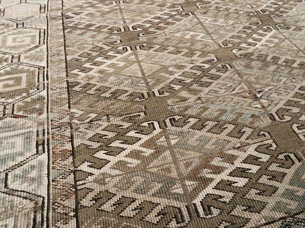 Antique Persian Turkoman Rug, No.23019 - Staging