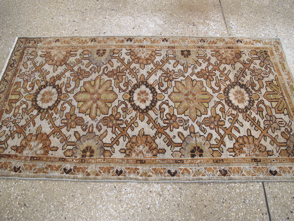 Vintage Persian Malayer Rug, No.23027 - Staging