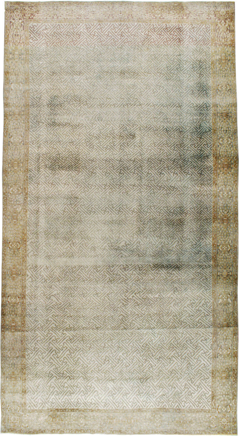 Antique Indian Lahore Carpet, No.23122 - Staging