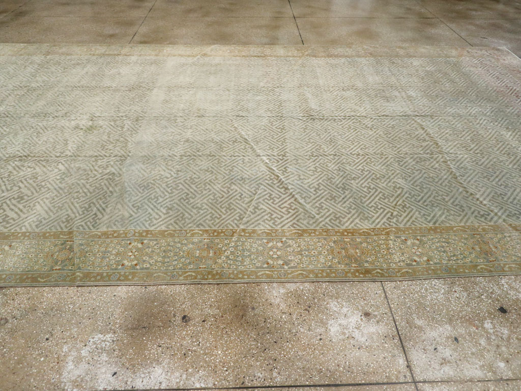 Antique Indian Lahore Carpet, No.23122 - Staging