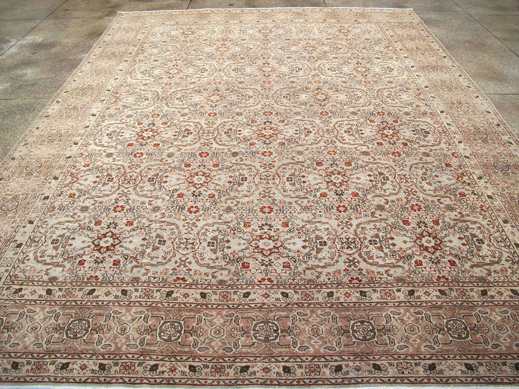 Antique Perian Tabriz Carpet, No.23144 - Staging