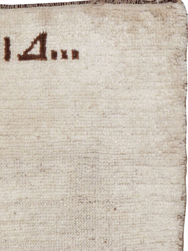 Vintage Persian Gabbeh Rug, No.23186 - Staging