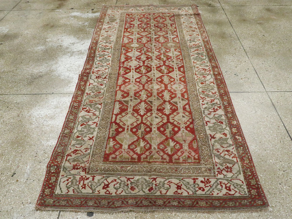 Antique Persian Bidjar Rug, No.23228 - Staging