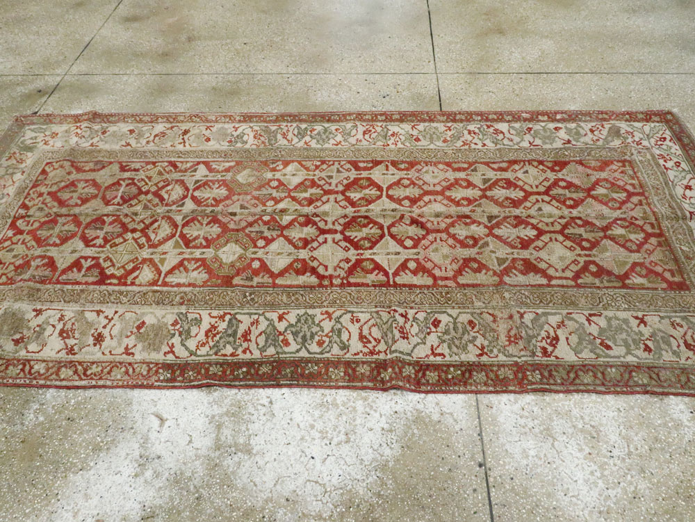 Antique Persian Bidjar Rug, No.23228 - Staging