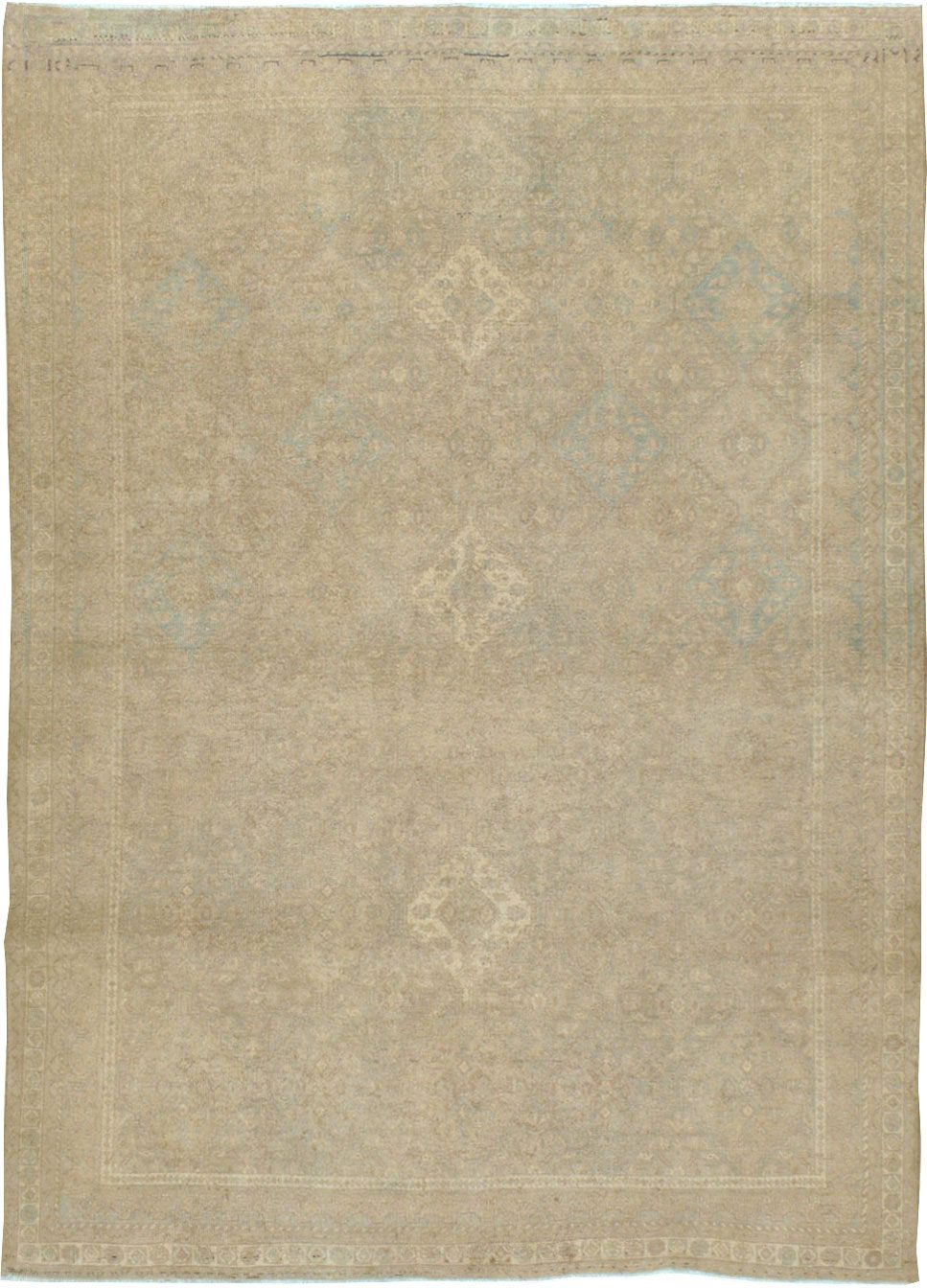 Vintage Persian Shiraz Rug, No.23272 - Staging