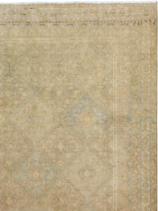 Vintage Persian Shiraz Rug, No.23272 - Staging