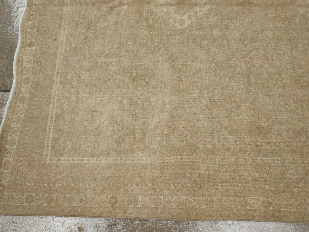 Vintage Persian Shiraz Rug, No.23272 - Staging