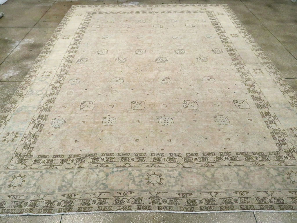 Antique Persian Tabriz Large Room Size Carpet, No.23283 - Staging