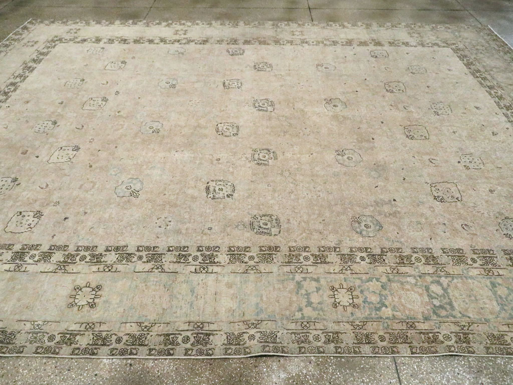 Antique Persian Tabriz Large Room Size Carpet, No.23283 - Staging