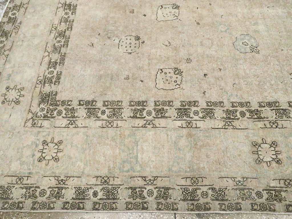 Antique Persian Tabriz Large Room Size Carpet, No.23283 - Staging