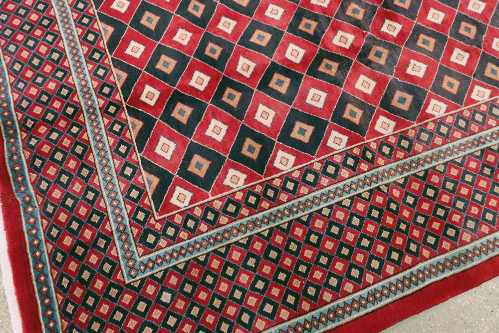 Vintage Persian Mashad Modernist Carpet, No.23285 - Staging