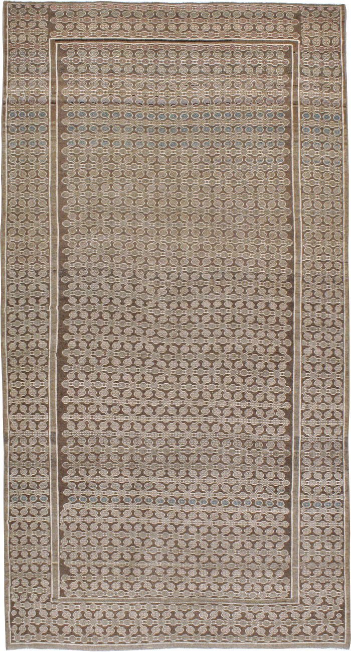Antique Persian Serab Carpet, No.23315 - Staging