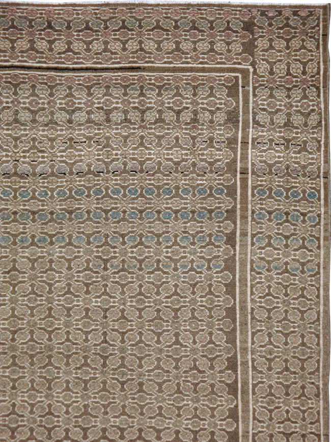 Antique Persian Serab Carpet, No.23315 - Staging