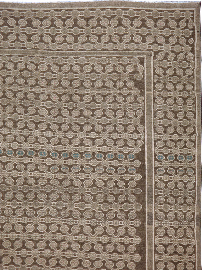 Antique Persian Serab Carpet, No.23315 - Staging