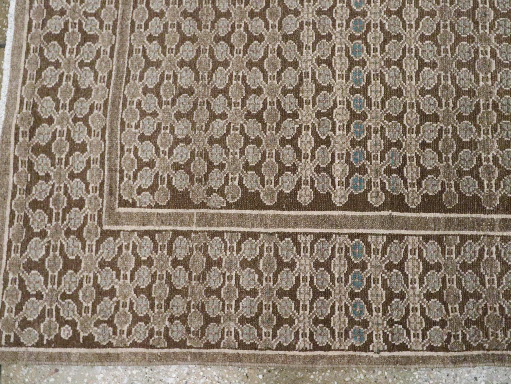 Antique Persian Serab Carpet, No.23315 - Staging