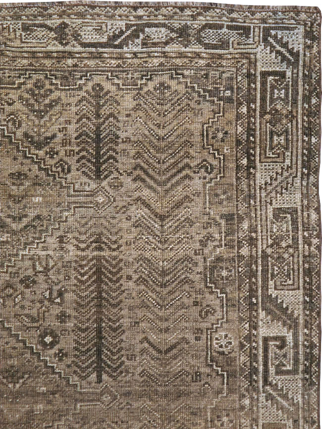 Vintage Shiraz Square Rug, No.23325 - Staging