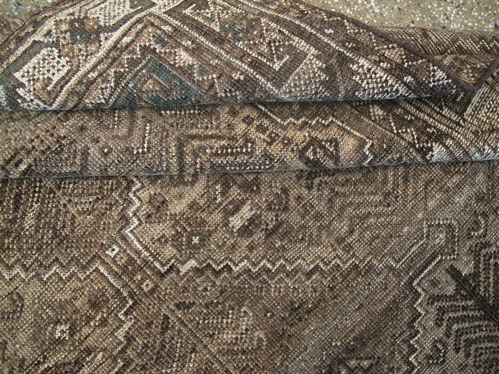 Vintage Shiraz Square Rug, No.23325 - Staging