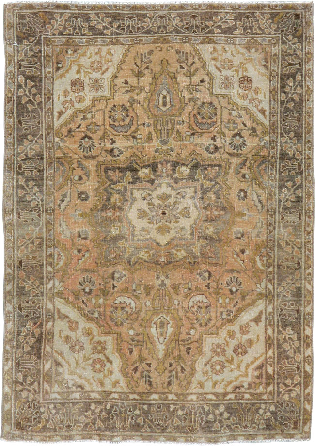 Antique Persian Sarouk Rug, No.23326 - Staging